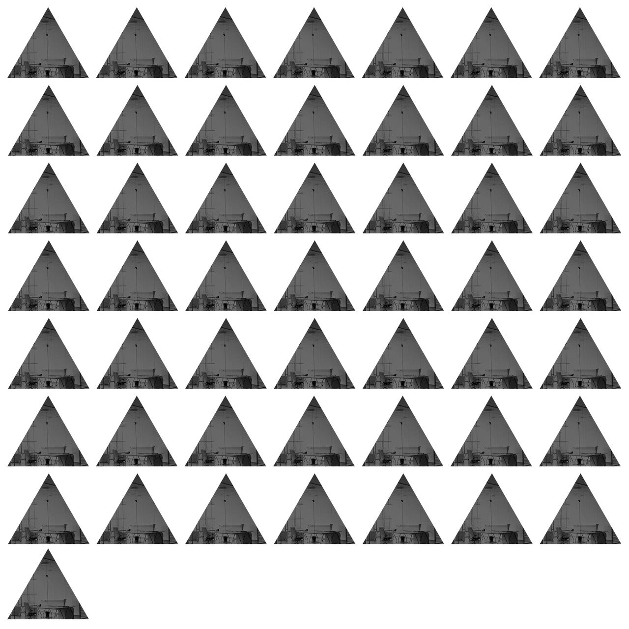 50 Pack Triangle Shaped Mirror Acrylic Pieces for Arts and Crafts