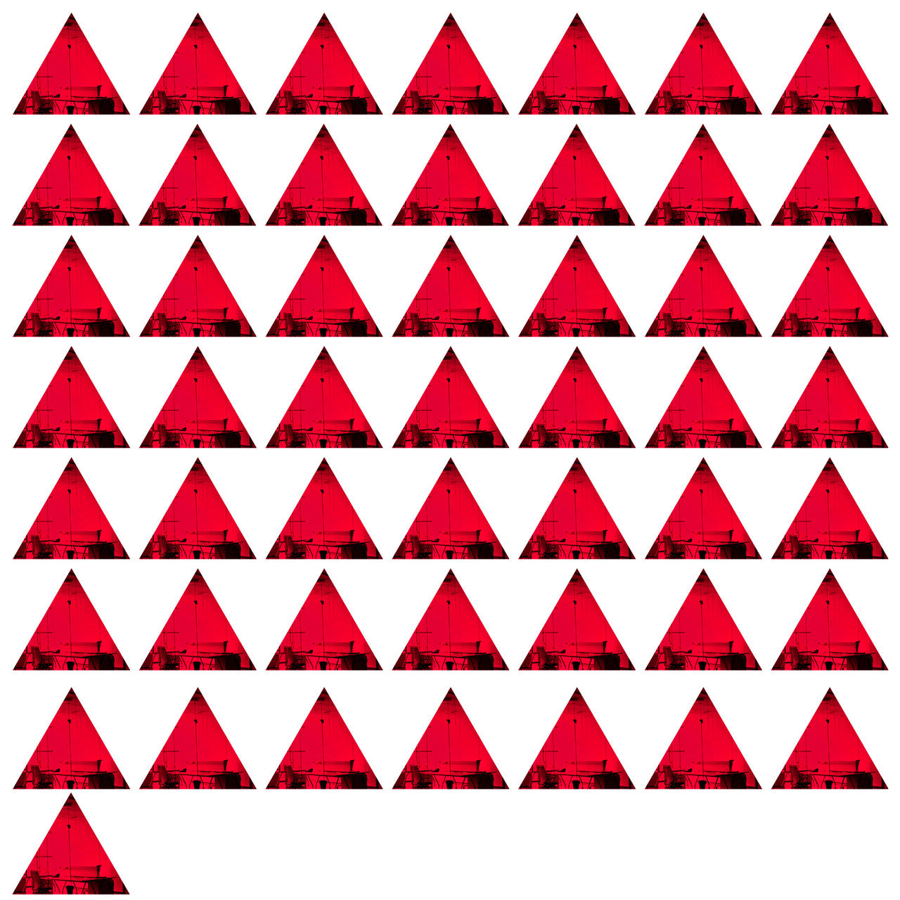 50 Pack Triangle Shaped Mirror Acrylic Pieces for Arts and Crafts